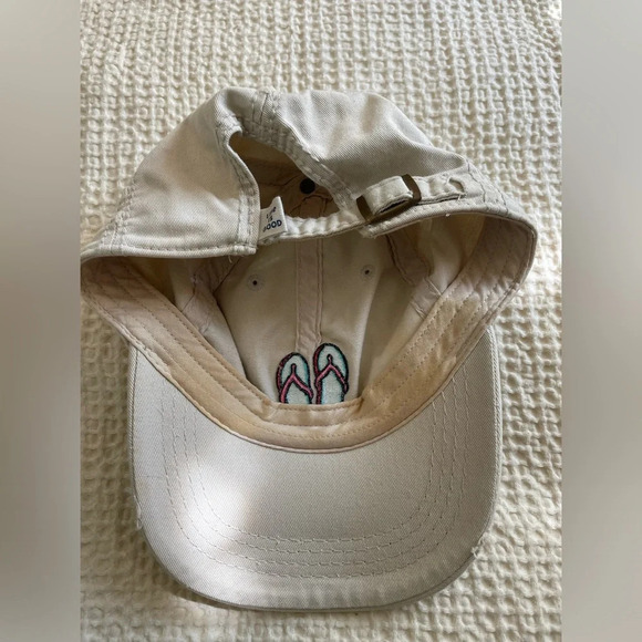 Life is Good Tan Baseball Cap with Blues Flip Flops - Picture 5 of 6
